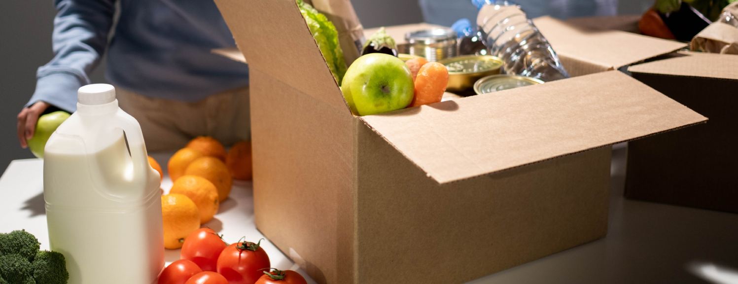 Packaging perishable food in a box